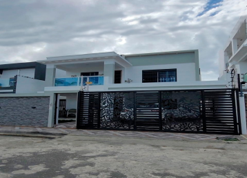 ATRACTIVA CASA LISTA PARA ENTREGA EN LA ZONA ORIENTAL