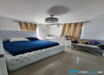 Atractivo apartamento, 4to nivel con 36 m2 de terraza, Ubicado en Prado Oriental.