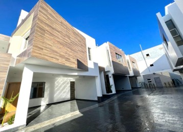 Amplia casa lista en Prado Oriental, próx. a Av. Ecológica.