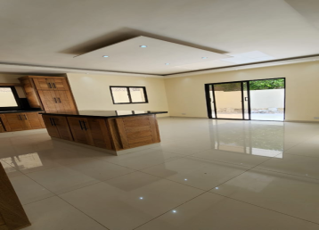 ELEGANTE CASA LSITA PARA MUDARSE.