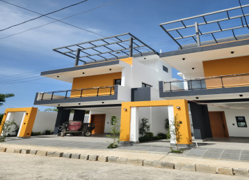 CASA ING. WELLINGTON (PRADO ORIENTAL)