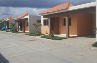 Modernas Casa En Autopista De San Isidro