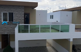 Residencial De Casas Totalmente Cerrado En La Pista De San Isidro