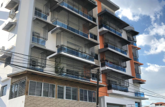 Invierte En Este Comodo Y Atractivo Apartamento.