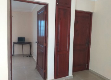 SE VENDE CASA DE DOS NIVELES EN EL RESIDENCIAL DUMAS VII