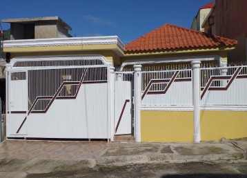 Atractiva casa en santo domingo este